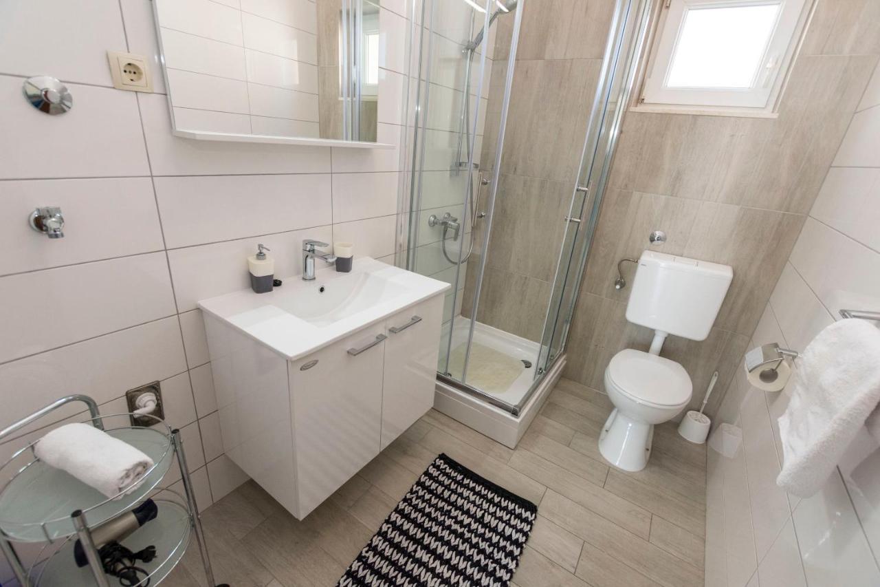 פרימוסטן Apartment Nensi מראה חיצוני תמונה