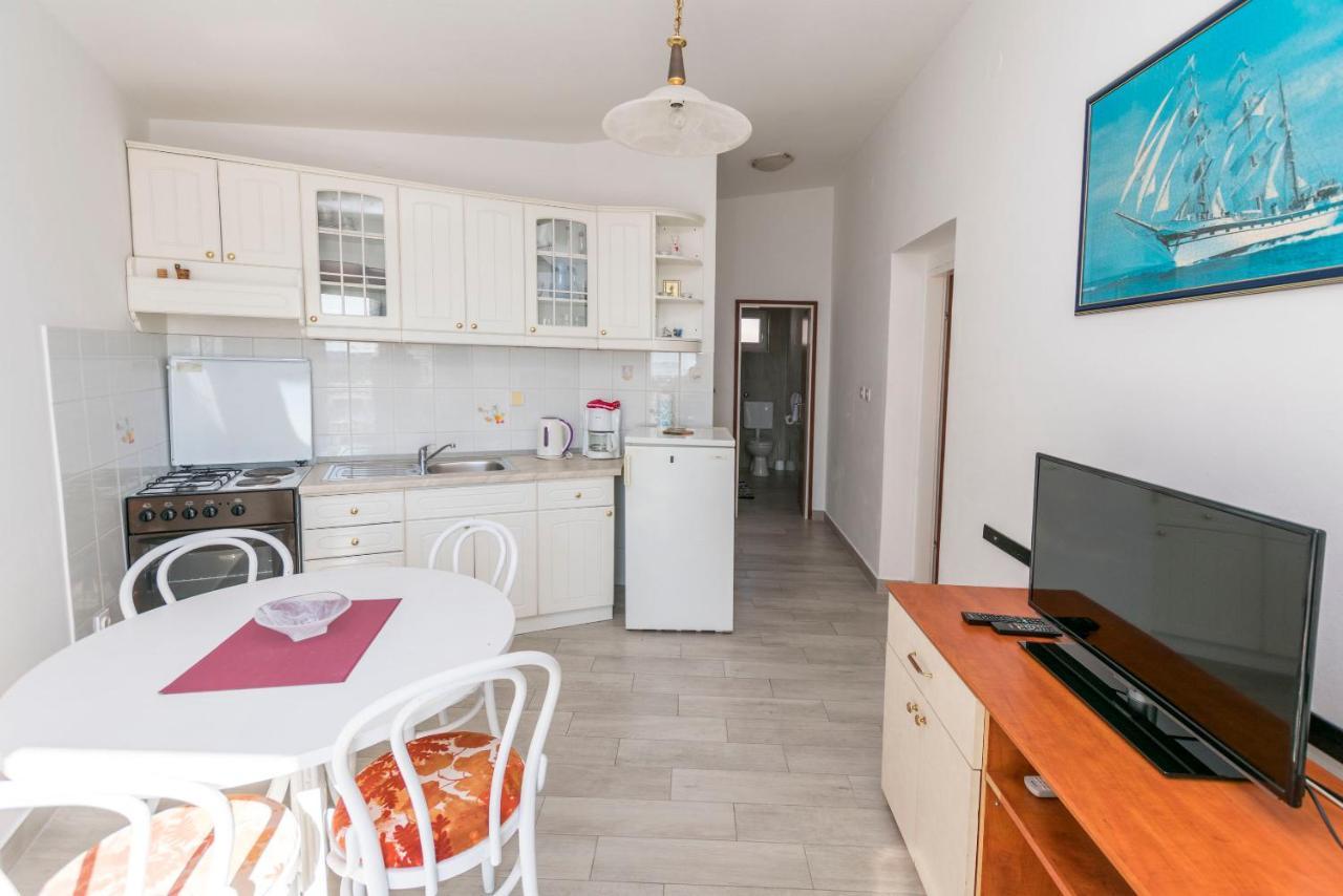 פרימוסטן Apartment Nensi מראה חיצוני תמונה